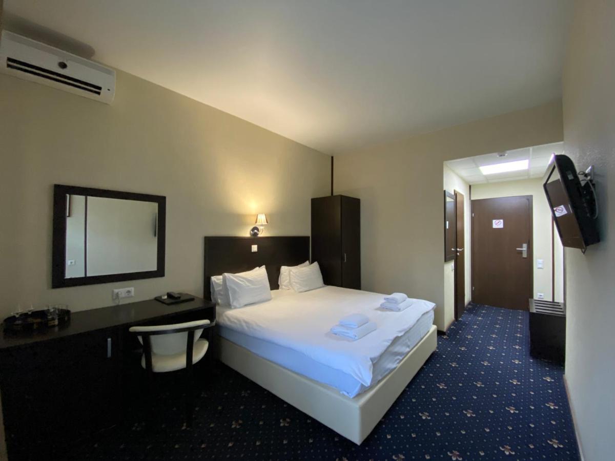 Irishotels Kyiv Exterior photo